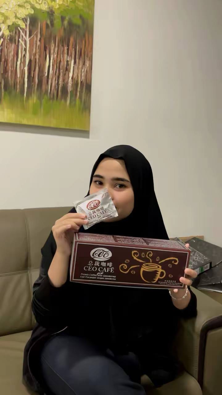Pelanggan CEO Cafe